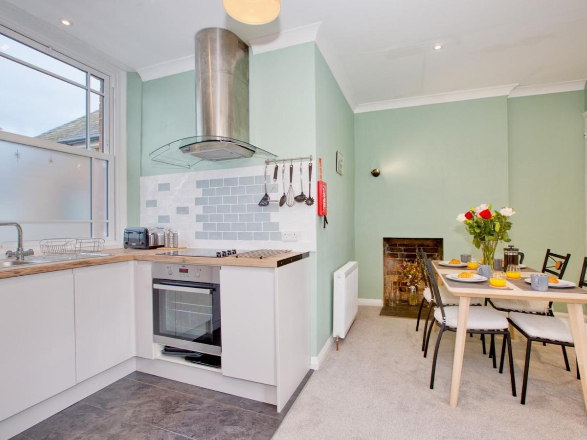 Pass The Keys Lovely 2-Bed Apartment Colyton Near Jurassic Coast Exterior foto